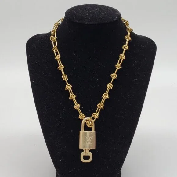 Louis Vuitton Gold Padlock w/Unbranded Stainless Steel 18k Plated Chain&Bracelet - Picture 4 of 13